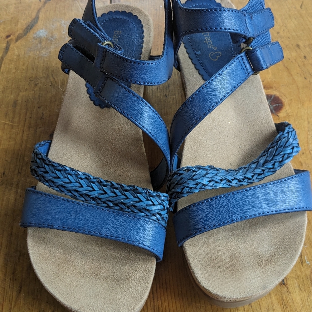 BareTraps Blue Wedge Sandals - Picture 10 of 10